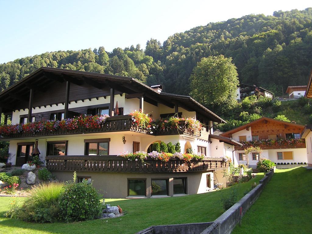 Haus Schnetzer Lägenhet Schruns Exteriör bild